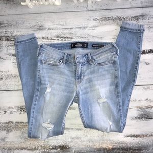 Hollister Low Rise Super Skinny Crop